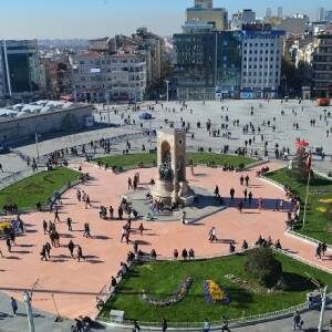 میدان تکسیم استانبول | میزبان بلیط