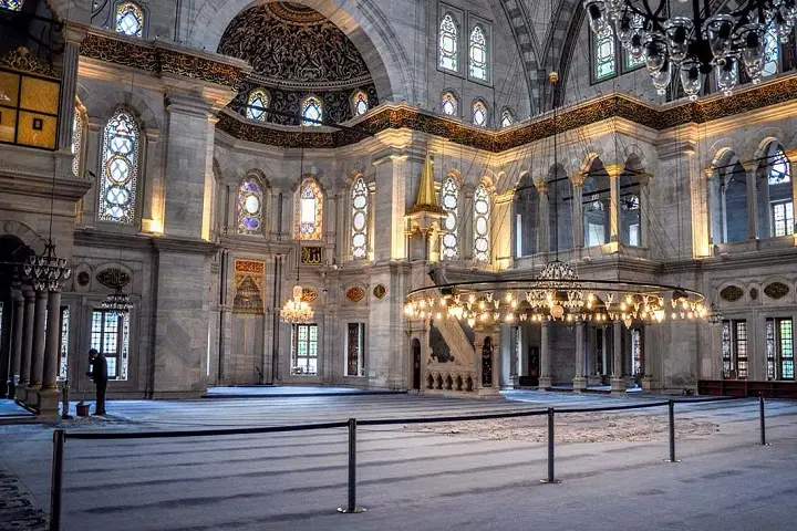 مسجد نور عثمانیه استانبول | میزبان بلیط
