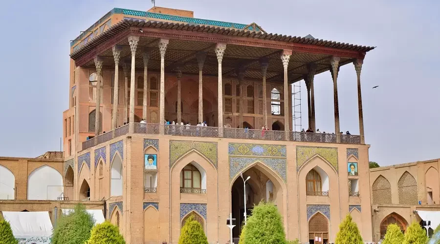 عمارت عالی قاپو اصفهان | میزبان بلیط